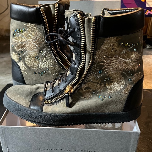 Giuseppe Zanotti Black and Tan Embroidered Boots